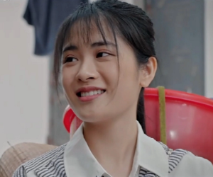 Phim vừa chiếu liều nhận mưa lời khen vì quá hài, nam chính đứng im cũng khiến khán giả 'cười ngất'