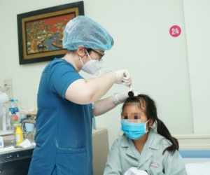 Đau đầu kéo dài nhiều tuần, bé gái 9 tuổi phát hiện khối u màng não lớn, đe dọa tính mạng