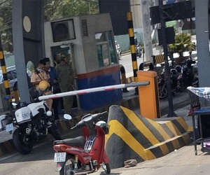 Va chạm với xe container, nhân viên trạm thu phí tử vong