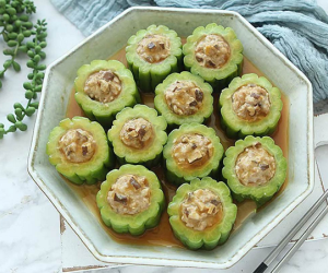 Cách làm mướp đắng nhồi thịt thanh mát ngày hè