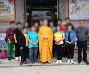 Trung Quốc: Sư trụ trì lắp vô số camera quanh chùa, ra ngoài luôn cải trang để che giấu 1 bí mật kinh hoàng