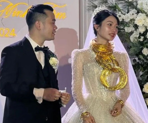 Từ Nhật Bản về Việt Nam làm đám cưới, cô dâu 'vất vả' gánh 15 cây vàng trên người, vòng kiềng đeo trĩu cổ