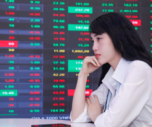 Cơ hội 'săn' cổ phiếu bất chấp giá vàng tăng, tỷ giá nóng?