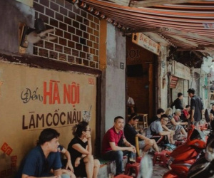 Những hàng quán ngon nức tiếng ngót nghét trăm tuổi ở Hà Nội