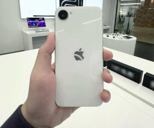 iPhone giá chỉ 10 triệu đồng bất ngờ lộ diện thực tế: Ngoại hình đẹp, thiết kế quá sang xịn so với tầm giá!