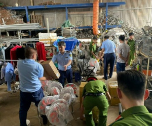 Phạt 'Vua quạt' 40 triệu đồng, tịch thu 2.500 linh kiện nhập lậu