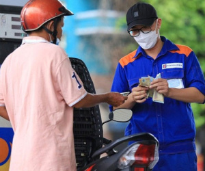 Giá xăng ngày mai giảm mạnh, có loại giảm hơn 1.200 đồng/lít?