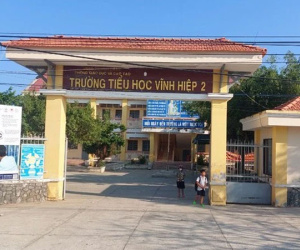 Đề nghị công an làm rõ vụ thầy giáo bị tố có hành vi lệch chuẩn với nữ sinh lớp 5