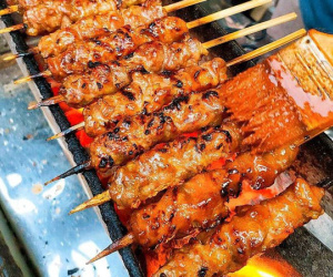 8 địa chỉ bán 'món quà chiều' mà người Hà Nội ai cũng thích, phải đến sớm không thì hết sạch hàng