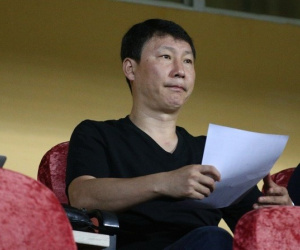 Ngôi sao lò HAGL 'mất điểm', HLV Kim Sang-sik sẽ trao cơ hội cho nhân tố lạ thời ông Troussier?