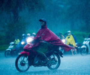Dự báo thời tiết 10/5/2024: Hà Nội chưa dứt mưa, vùng núi Bắc Bộ nguy cơ lũ quét