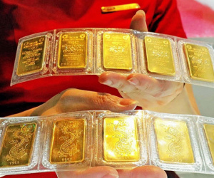Chính phủ yêu cầu kiểm soát chặt giao dịch vàng