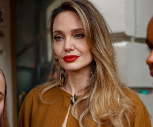 Angelina Jolie cảnh cáo hai vệ sĩ