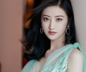Loạt sao nữ khốn khổ vì bị lộ clip nóng: 'Đệ nhất mỹ nhân' tự nhốt mình vì quá sợ hãi, siêu mẫu đình đám bất lực van xin