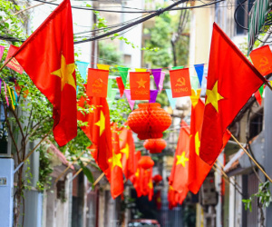 Tặng cờ Tổ quốc cho hơn 2,2 triệu hộ dân: Hình ảnh tự hào chưa từng có sẽ xuất hiện ở Hà Nội vào dịp 10/10