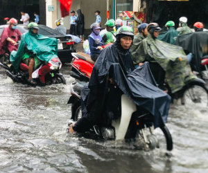 Dự báo thời tiết 12/5/2024: Hà Nội, TP.HCM đều có mưa giông