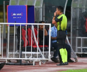 VAR bị hỏng ngay trong ngày ra mắt giải VĐQG Malaysia