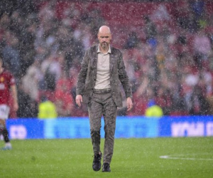 Ten Hag: 'Dẫn dắt MU lúc này như đi bơi mà bị trói tay'