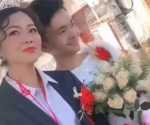 Hình ảnh chú rể mặc váy cưới, nhận sính lễ hơn 560 triệu đồng từ nhà gái gây tranh cãi
