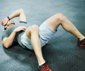 Cô gái ở phòng gym khiến tất cả trầm trồ nhưng về nhà lại đau đến mức không đi nổi, chuyên gia chỉ ra vấn đề