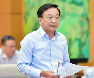 Giá vé máy bay tăng cao, Thứ trưởng Bộ GTVT khuyên đi du lịch bằng tàu hoả