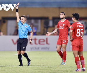 VAR tạo diễn biến nghẹt thở trong cặp đấu muộn nhất vòng 18 V-League