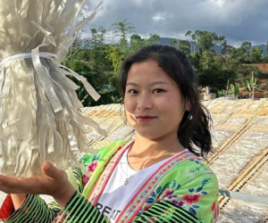 Từng không mua nổi chiếc kẹo khi ốm nghén, 'bà trùm' miến dong Sùng Bầu sinh năm 2k2 đổi đời bằng cách nào?