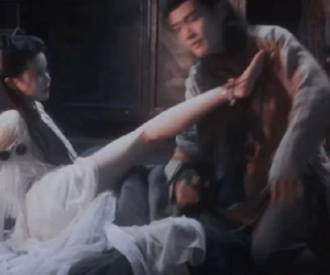 Nàng 'hồ ly' Hoa ngữ có clip 'giường chiếu' cực nóng bỏng
