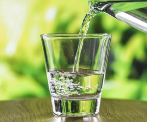 Uống nước lọc sai cách cũng gây ngộ độc