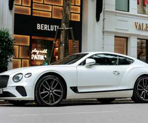 Bắt gặp 'hàng độc' xe siêu sang Bentley Continental GT W12 trên phố Hà Nội
