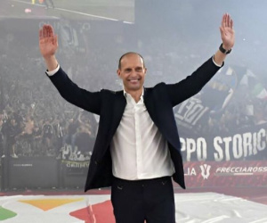 Juventus sa thải HLV Allegri sau ‘trò hề’ trong ngày lấy cúp