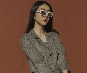 Sao Vbiz đám cưới sau 1 tháng yêu, ly hôn vẫn không biết bố mẹ chồng và khổ cực làm đủ nghề bươn chải ở Mỹ