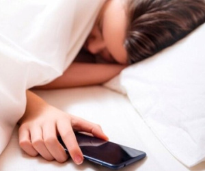Đừng để điện thoại ở vị trí này khi đi ngủ, tác hại quá khôn lường, nhưng để ở đâu mới là vị trí lý tưởng?