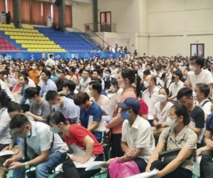 Nhà ở xã hội tại Hà Nội: Nơi xếp hàng từ 2h sáng nộp hồ sơ, nơi mở bán 26 lần vẫn ế