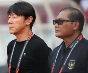 HLV Shin Tae-yong bật cười, cổ động viên Indonesia hy vọng Việt Nam đừng bỏ cuộc