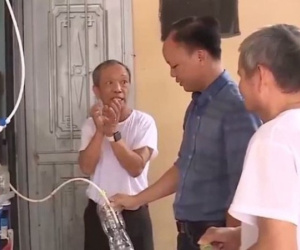 'Chữa ung thư bằng nước kiềm' - vô lý đùng đùng nhưng vì sao nhiều người vẫn tin?