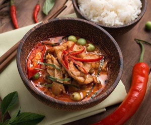 Ăn cay có thực sự gây loét dạ dày?