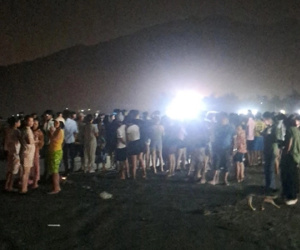 Cháu bé 6 tuổi mất tích: Gia đình đưa thi thể từ Đà Nẵng về Lăng Cô an táng