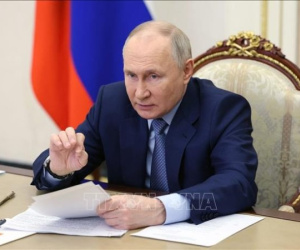 Tổng thống Nga Vladimir Putin ký sắc lệnh về tịch thu tài sản của Mỹ