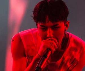 Với tư cách là trưởng nhóm BIGBANG, G-Dragon chỉ có thể dùng cách này 'diss' Seungri và hội bạn tồi tệ