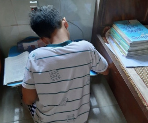 Tỷ lệ chọi thi lớp 10 Hà Nội 'nghẹt thở', chi tiền triệu luyện 4 ca/ngày