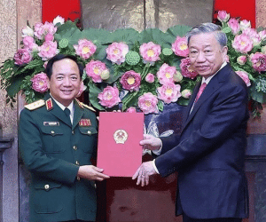 Thượng tướng Trịnh Văn Quyết làm Chủ nhiệm Tổng cục Chính trị