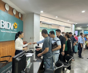 Có người xuống tiền mua tới 30-40 lượng vàng ở ngân hàng