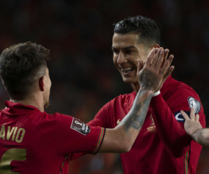 Đồng đội thân thiết của Ronaldo gặp chấn thương, báo tin dữ cho đội tuyển trước thềm EURO