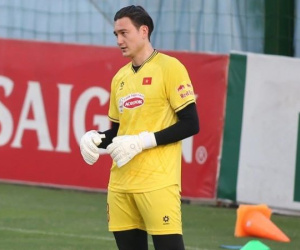 Đặng Văn Lâm được hai 'đại gia V.League' săn đón, chào mời bằng khoản tiền lót tay nhiều tỷ đồng?