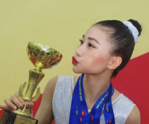 Điều gì khiến Phạm Như Phương từ VĐV được netizens 'chính nghĩa' ủng hộ vì dám tố thầy cô 'ăn chặn' nay bị lập group anti-fan hơn 82k thành viên?
