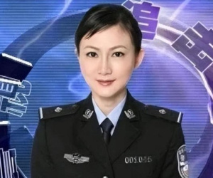 Chân dung ‘hoa khôi công an’ Trung Quốc dùng sắc đẹp để tiến thân