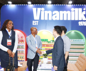 Vinamilk thúc đẩy xuất khẩu sữa qua các chuỗi bán lẻ và phân phối toàn cầu
