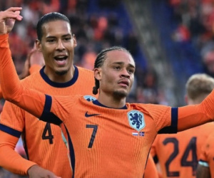 Hà Lan thắng Iceland 4 bàn, De Jong chia tay Euro 2024