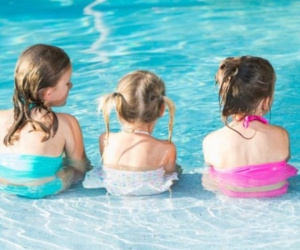 Màu sắc đồ bơi có thể ngăn ngừa đuối nước ở trẻ em